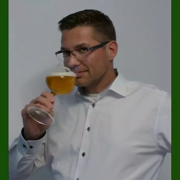 Thorsten Schlosser – Vortrag mit Bierverkostung: Hamburg und sein Bier – 1300 Jahre von der Hausbrauerei bis zum Craft Beer